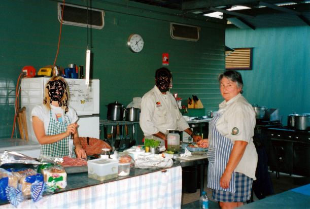 Resize of 07-29-2002 06  80 mins till serve time y.jpg