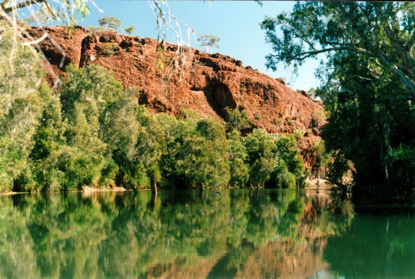 Resize of 07-31-2002 09 Lower Gorge wall.jpg