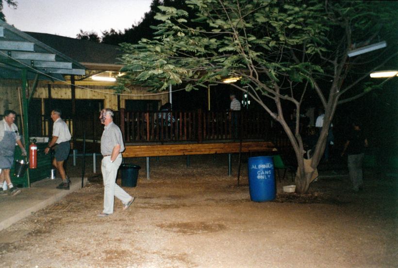 Resize of 08-01-2002 03  deck set up for last dinner.jpg