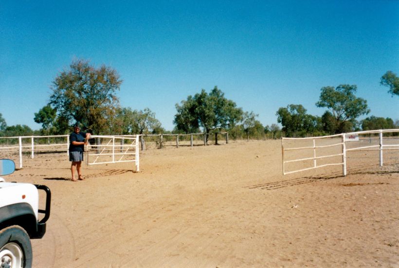 Resize of 08-02-2002 06 gate on Lawn Hill Station