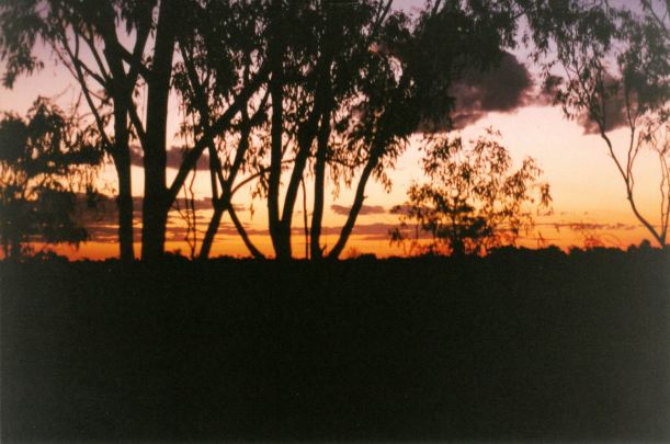 Resize of 08-15-2002 doomadgee sunset.jpg