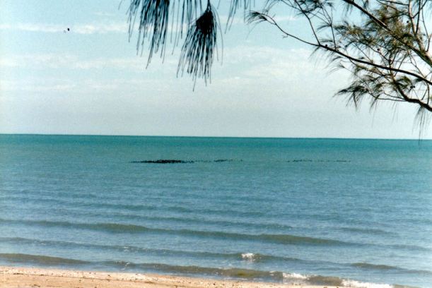 Resize of 08-24-2002 sea at wollogorang