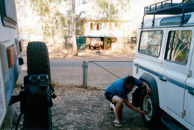 Resize of 08-31-2002 01 Doomadgee, new tyre from Mt Isa.jpg