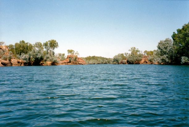 Resize of 09-17-2002 02 Nicholson waterho;e Kingfisher Camp.jpg