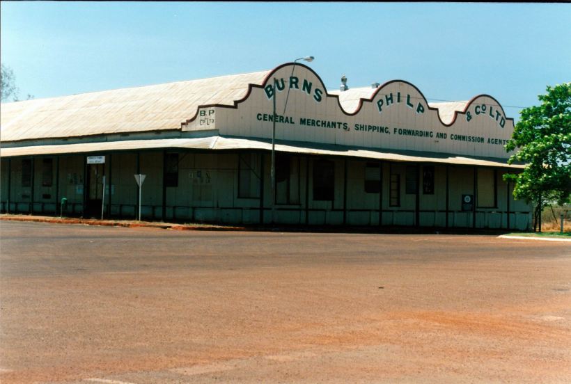 Resize of 09-25-2002 01 Normanton historic store.jpg