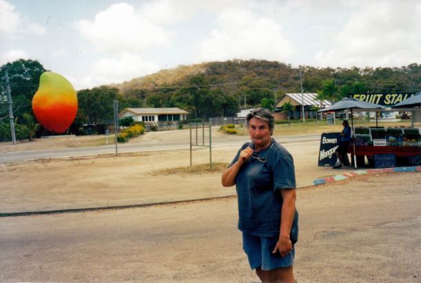 Resize of 12-09-2002 01 Big Mango Bowen.jpg