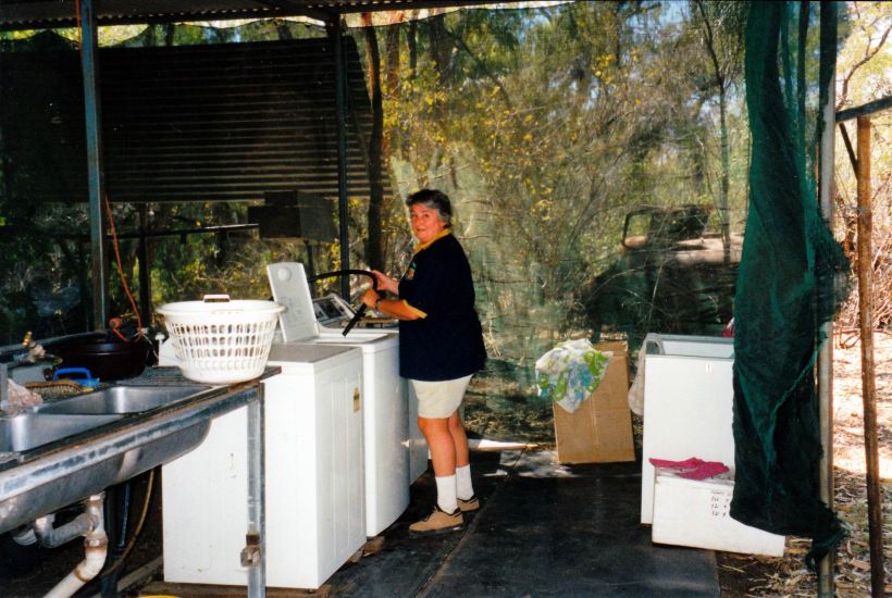 Resize of 08-07-2003 03 washing sheets and towels.jpg