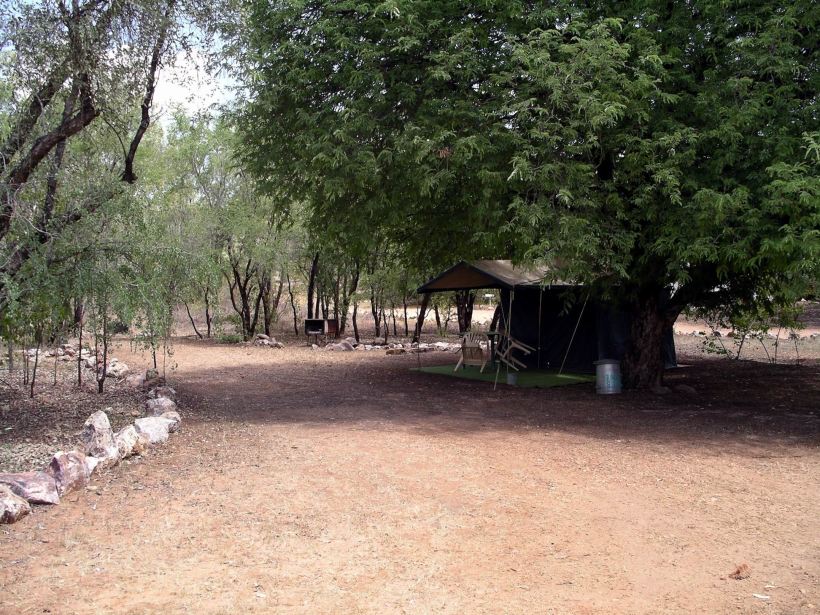 Resize of 3-30-2005 tent hire.jpg