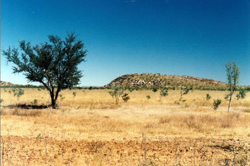 Resize of 06-20-2003 02 on Lawn Hill Station Tk to Edith Springs.jpg