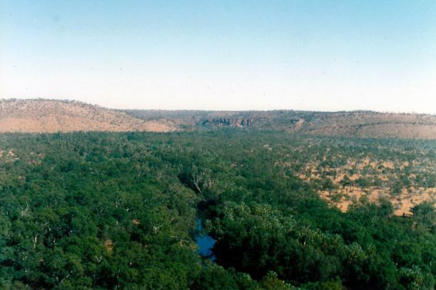 Resize of 06-29-2003 06 Lawn Hill Gorge distant.jpg