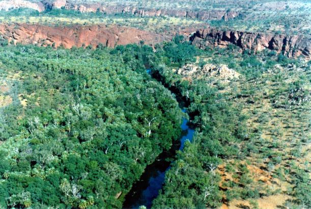 Resize of 06-29-2003 07 lower gorge and island stack from heli.jpg