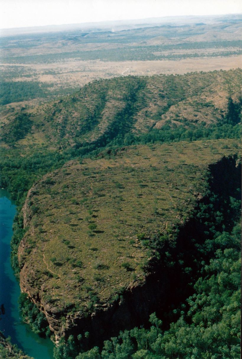 Resize of 06-29-2003 09 island stack from heli.jpg