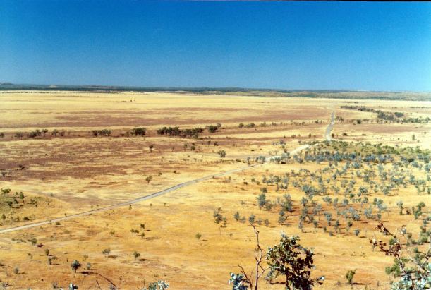 Resize of 07-08-2003 07 track south from cross on hill
