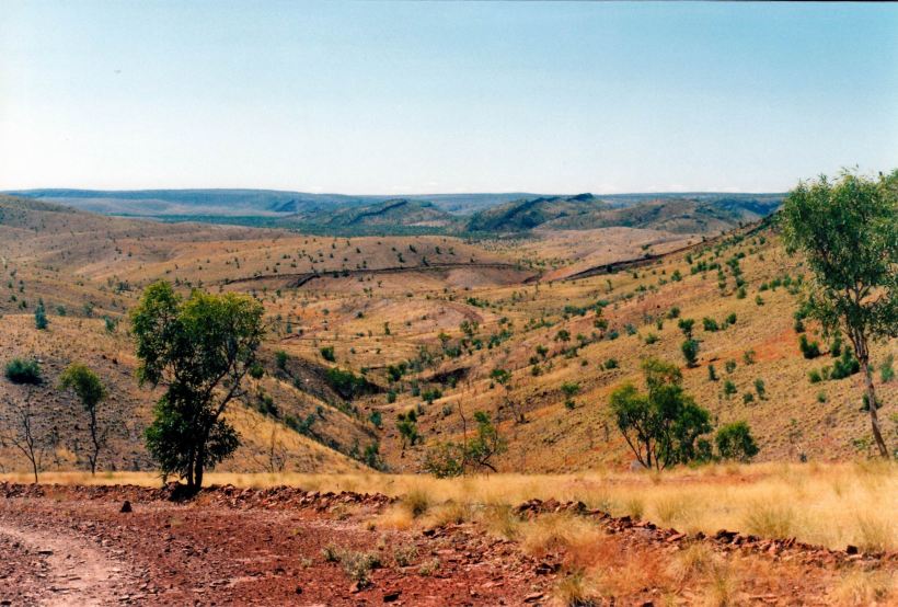 Resize of 08-04-2003 07 scenery on way to chilli gorge.jpg
