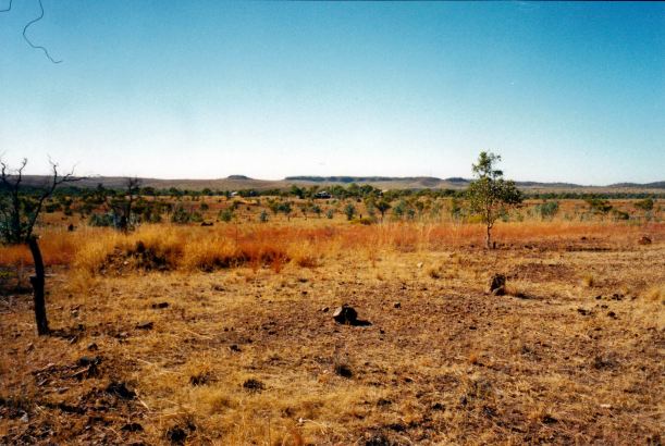 Resize of 08-05-2003 03  view to camp from old mussellbrook homestead site.jpg