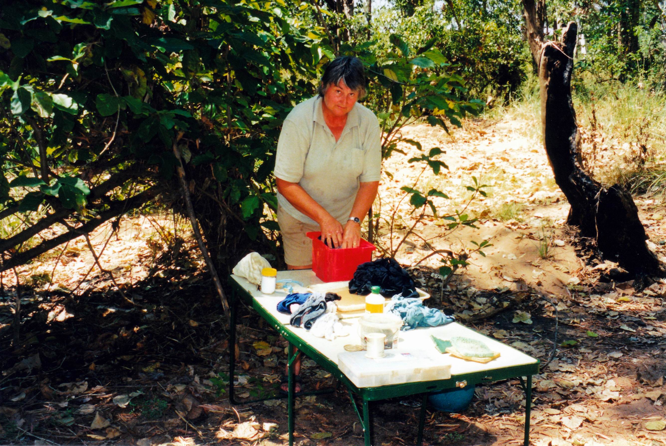 Resize of 09-18-2003 04 washing.jpg