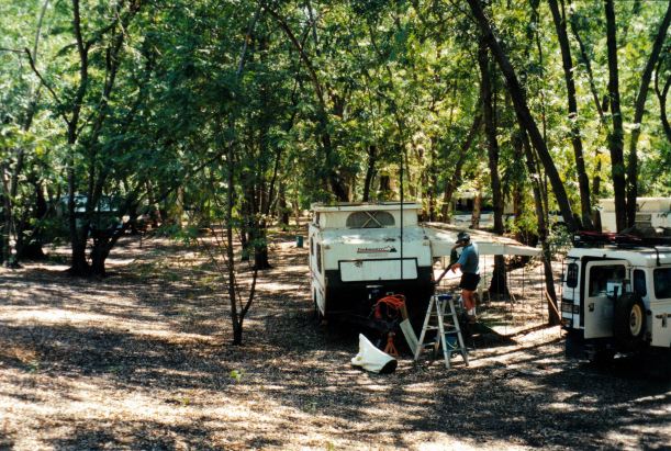Resize of 09-22-2003 cleaning van for departure from Grove.jpg