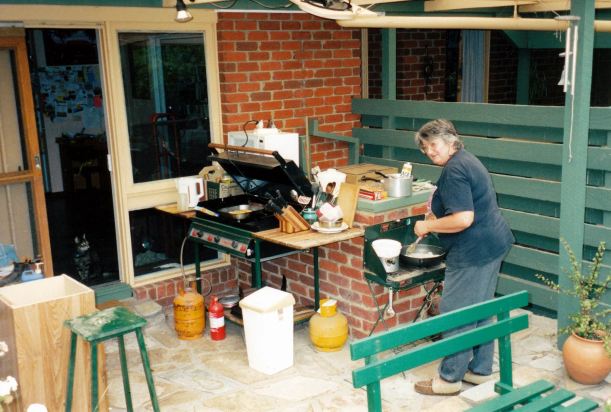 resize of 1-12-2004 makeshift kitchen