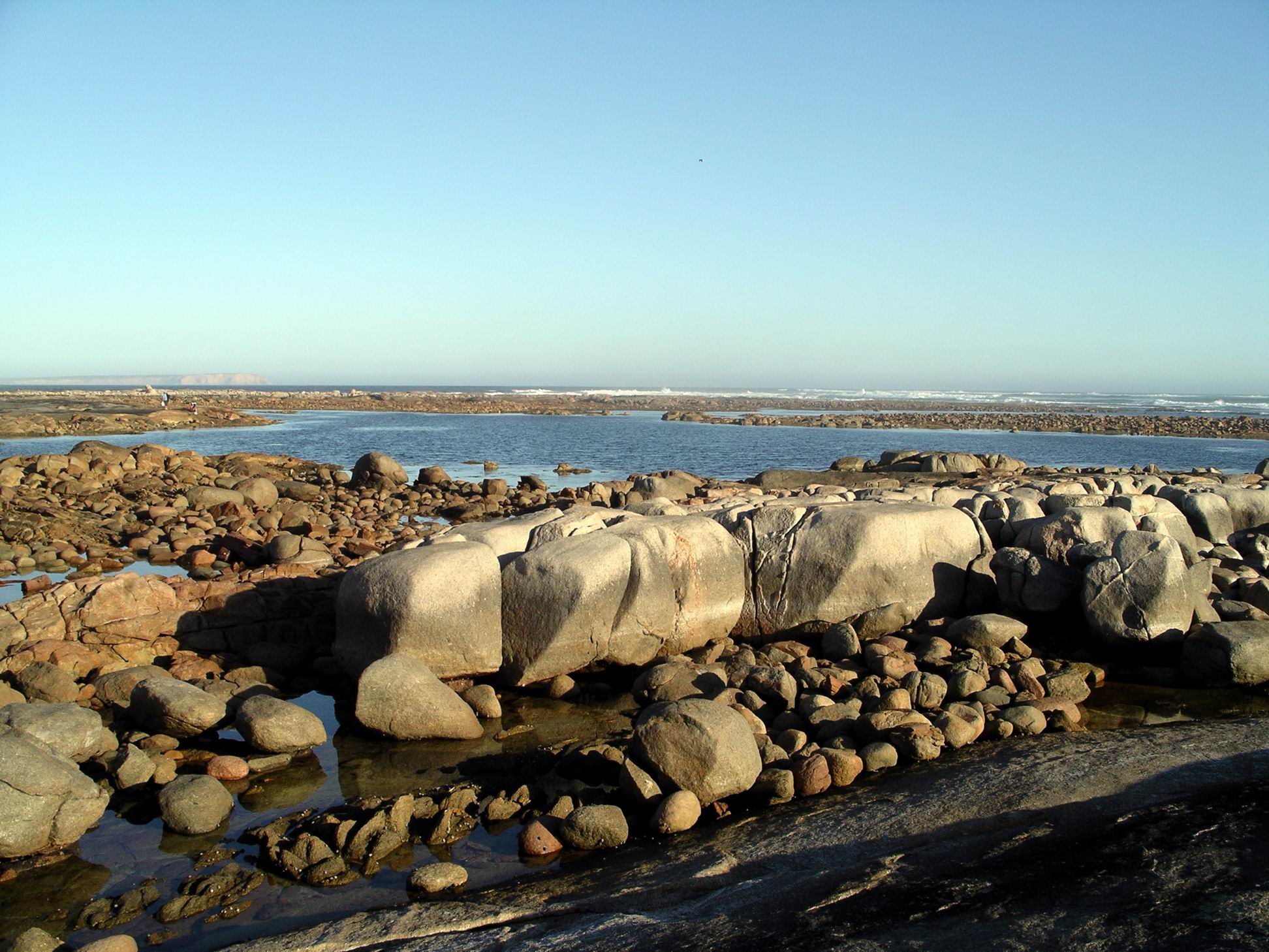 Resize of 04-04-2004 02 Smooth Pool.jpg