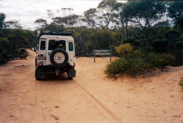 Resize of 04-16-2004 02 entering Yumbarra CP Googs Track