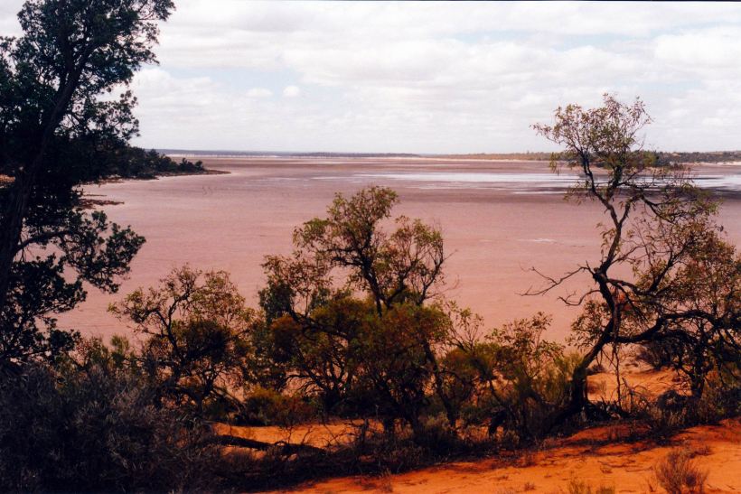 Resize of 04-16-2004 05 Googs Lake 1