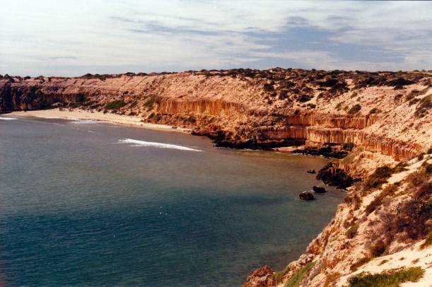 Resize of 04-03-2004 01 Whistling Rocks area.jpg