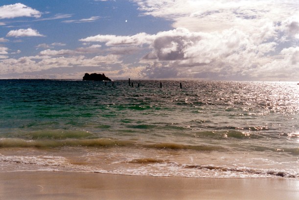 05-27-2004 03 Hamelin Island.jpg