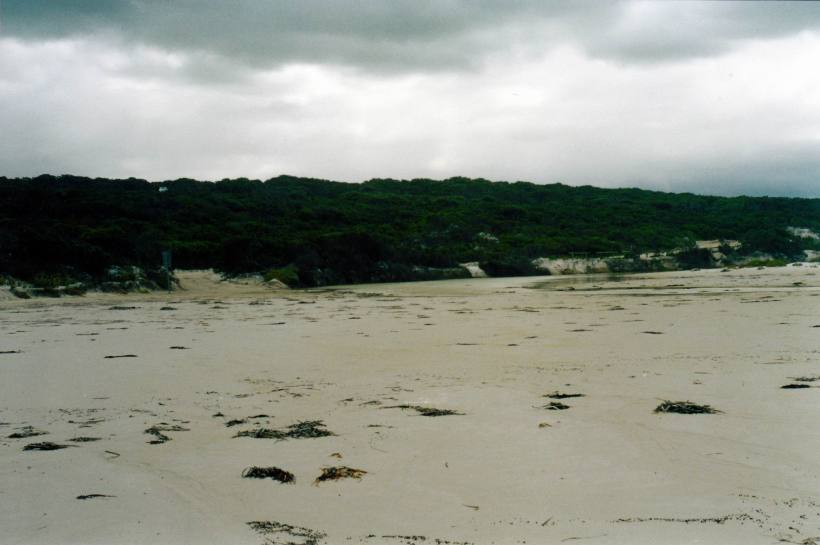 Resize of 05-04-2004 01 our van from beach Thomas River.jpg