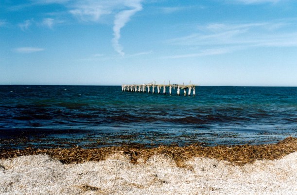 Resize of 05-06-2004 03 jetty remnants Israelite Bay.jpg