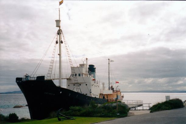 Resize of 05-19-2004 02 Whale World Albany