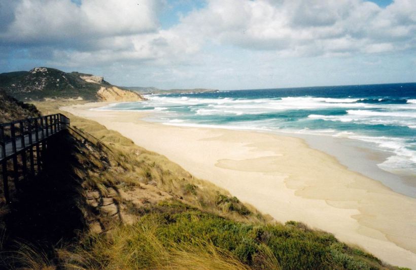 Resize of 05-22-2004 05 mandalay beach from steps.jpg