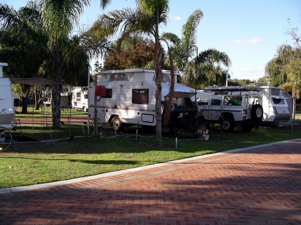 Resize of 06-01-2004 Camp Perth first.JPG