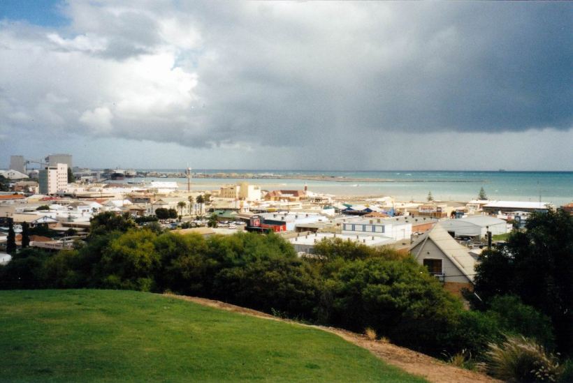 Resize of 06-05-2004 geraldton and rain.jpg