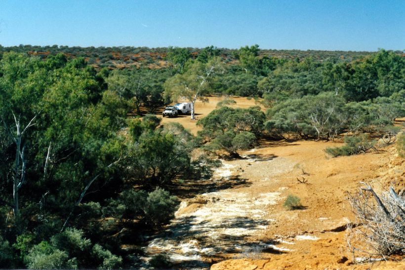 Resize of 06-25-2004 03 truck near Wooramel R
