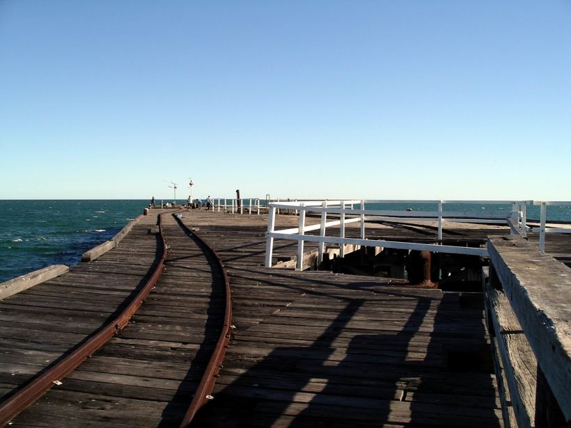 Resize of 07-04-2004 02 Carnarvon jetty end.JPG