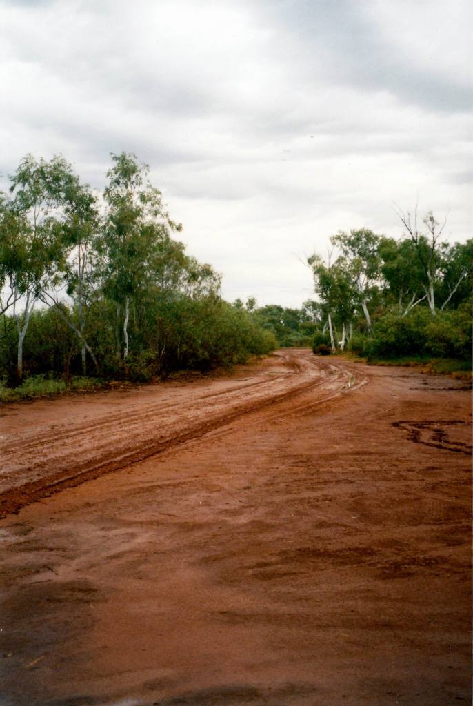 Resize of 07-12-2004 03 Deep Reach tracks made by departees