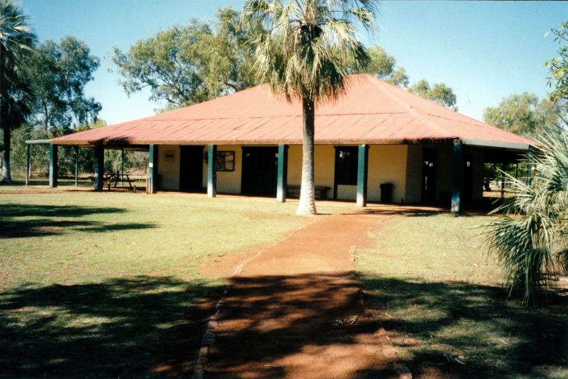 Resize of 07-14-2004 10 Millstream Homestead.jpg