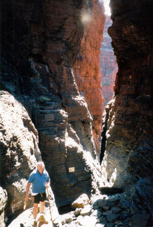 Resize of 07-20-2004 06 John going down Weano Gorge.jpg