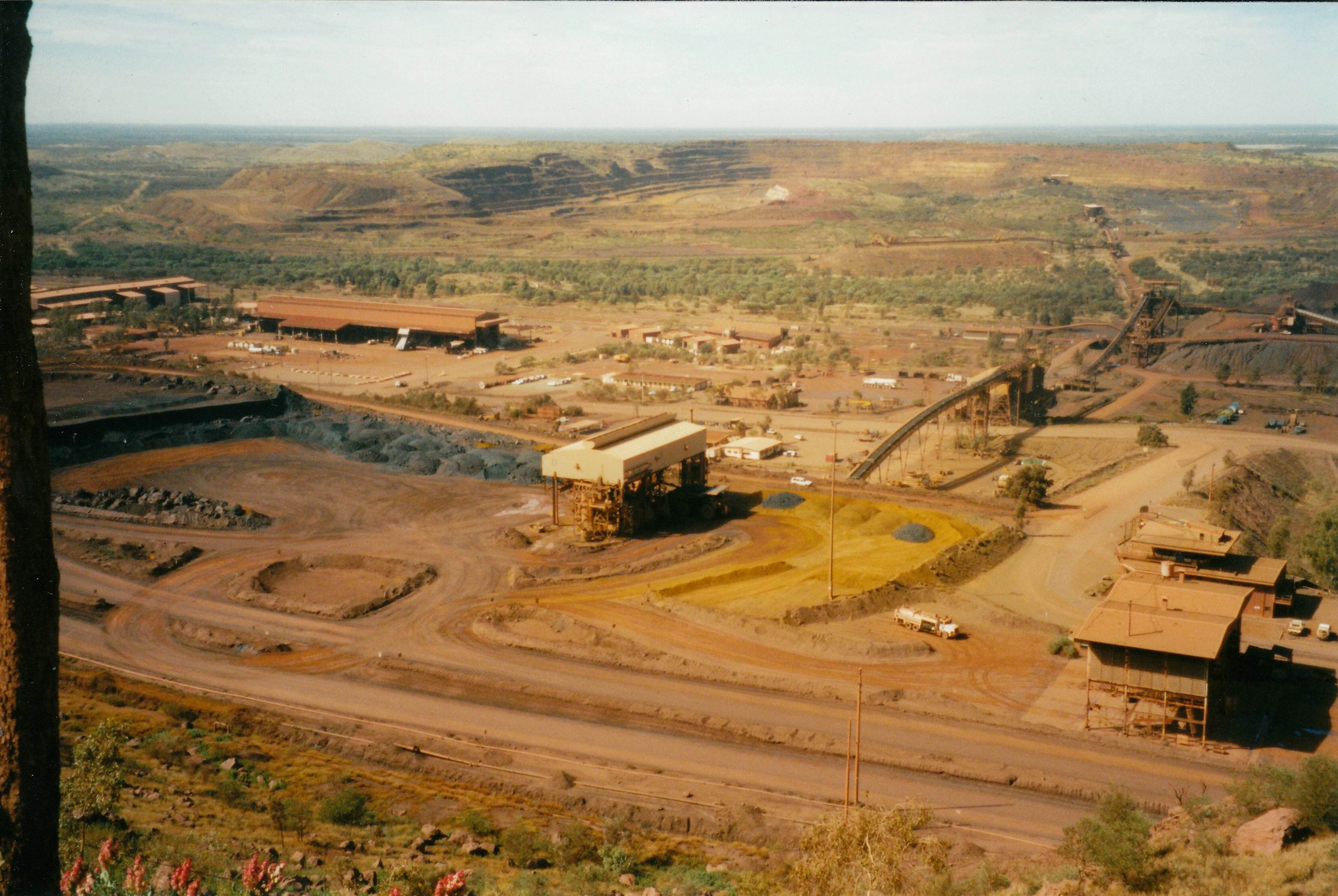 Resize of 07-23-2004 02 Newman mine works.jpg