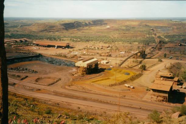 Resize of 07-23-2004 02 Newman mine works.jpg