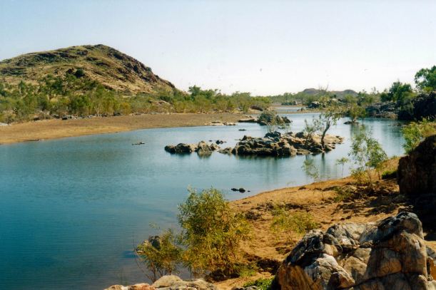 Resize of 07-26-2004 07 Coongan River Marble Bar