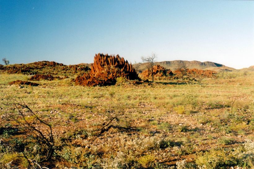 Resize of 07-26-2004 12 Corunna Downs rd rock outcrop.jpg