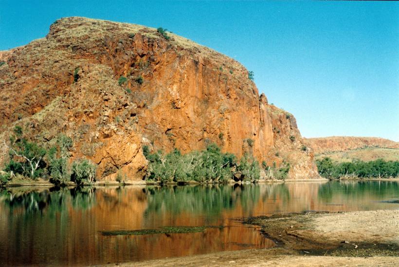 Resize of 07-27-2004 12 Doolena Gap.jpg