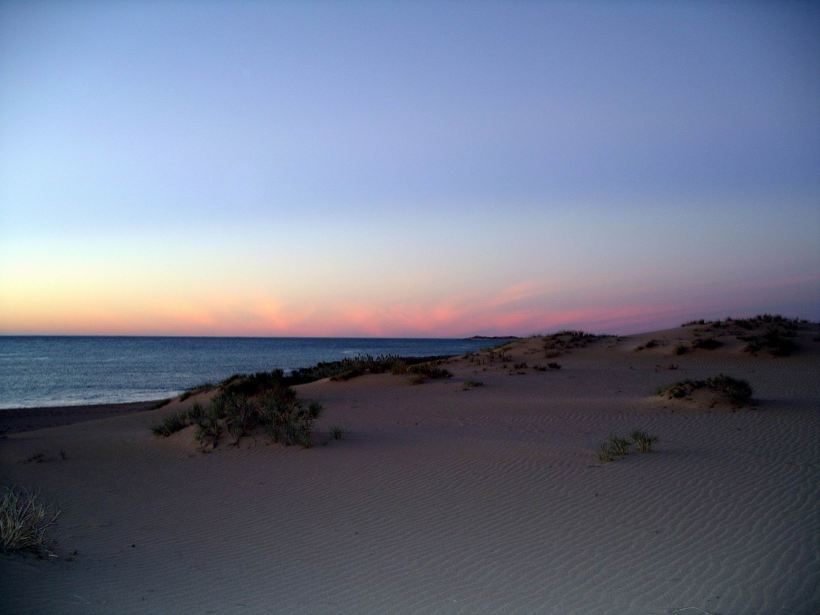 Resize of 08-07-2004 07 Cape Range sunset 2.JPG