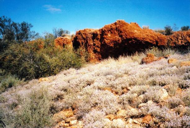 Resize of 08-31-2004 rocks at beegull waterholes.jpg