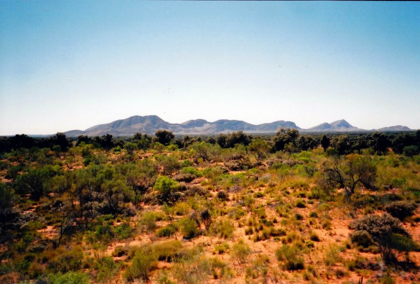 Resize of 09-02-2004 20 Petermann Range.jpg