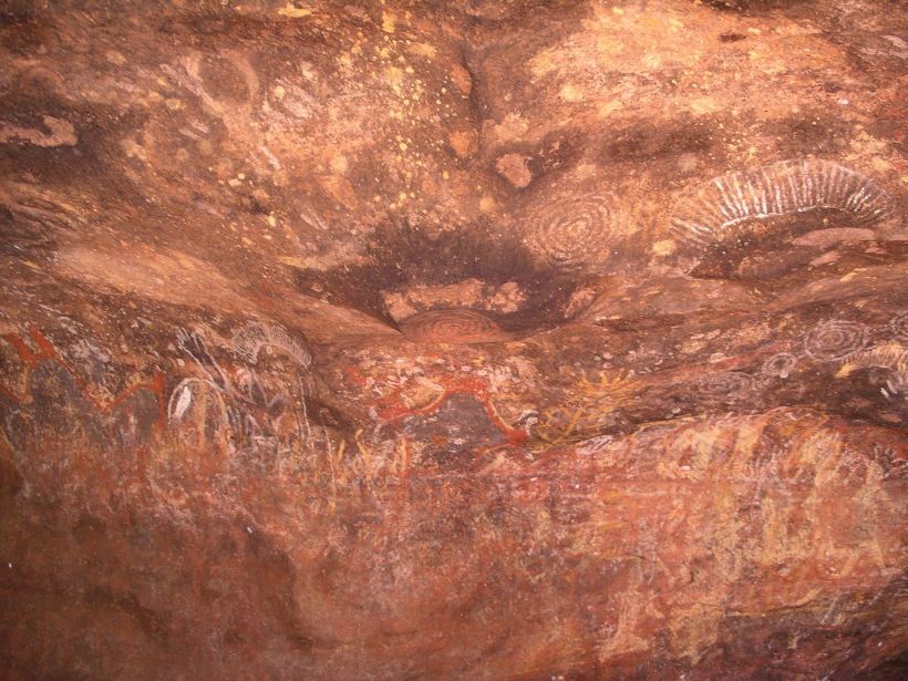 Resize of 09-04-2004 23 Ayers Rock Art 3.JPG