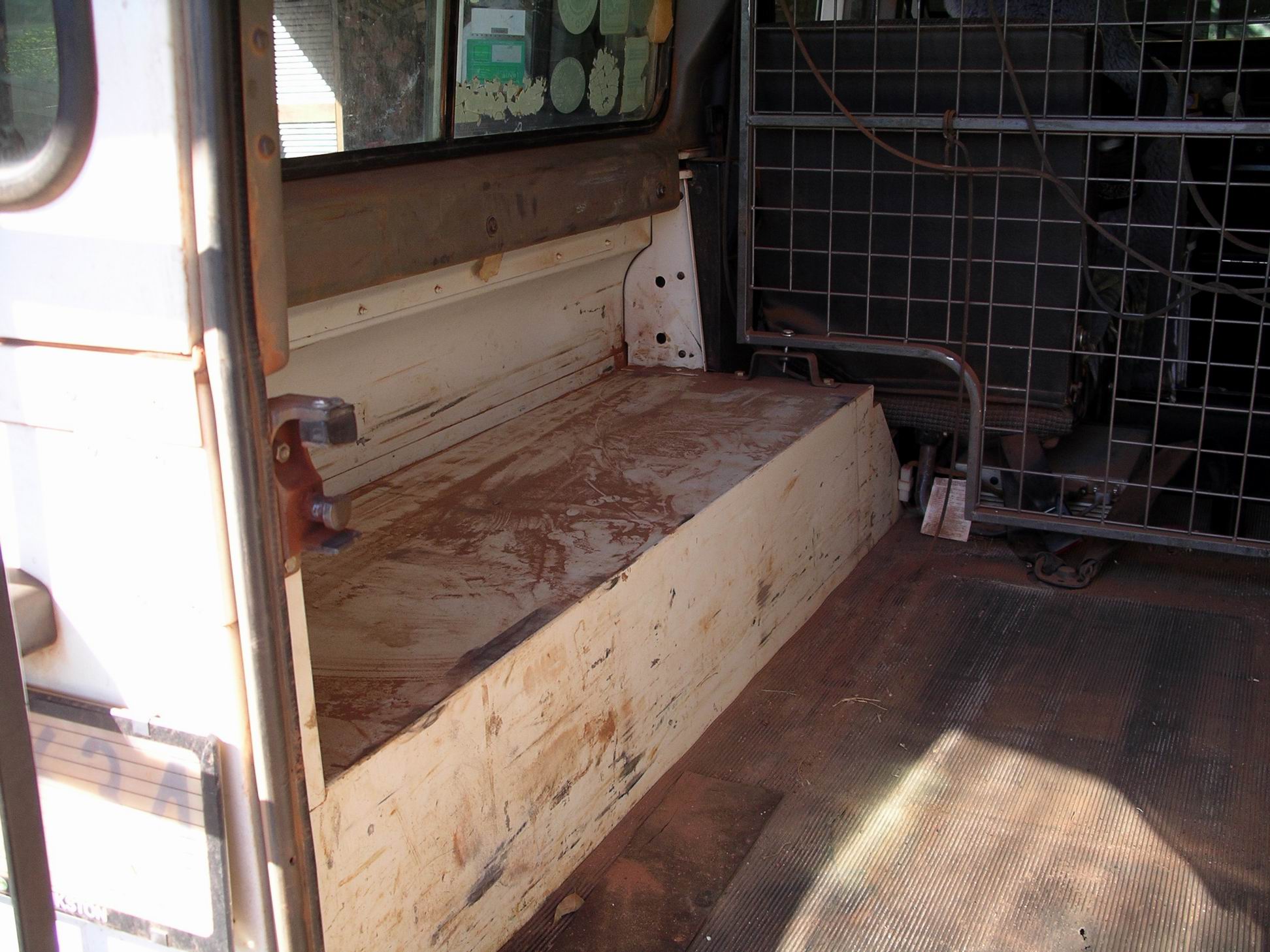 Resize of 09-21-2004 01 dusty truck interior.JPG