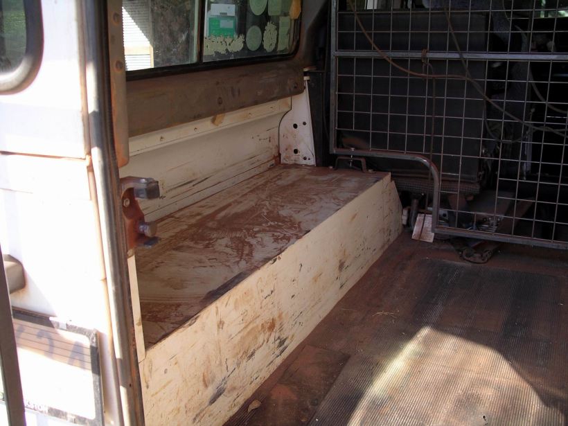 Resize of 09-21-2004 01  dusty truck interior.JPG