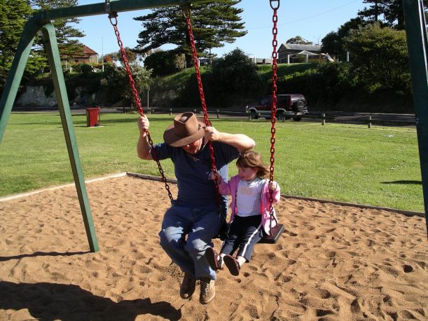 Resize of 10-17-2004 julie and john at park 2.JPG